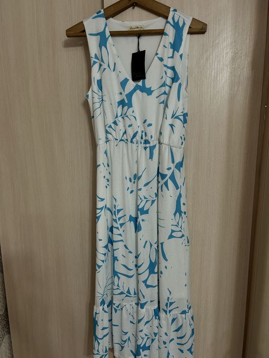 Продам                               Шубку пальто платье туфли