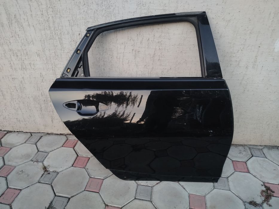 Двери оригинал Kia k8