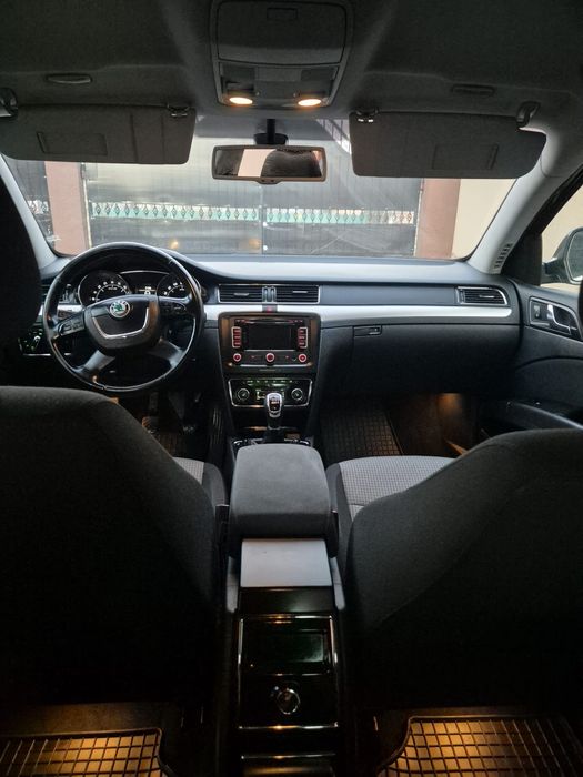 Skoda Superb 2.0d 2011