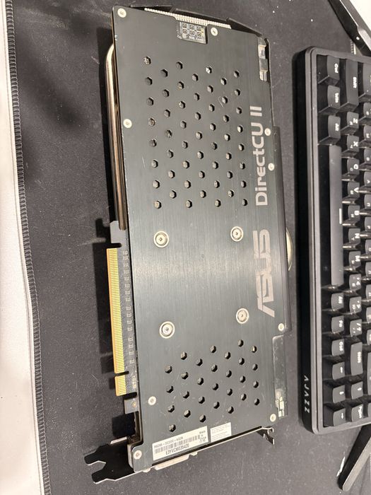 Видео карта R9 290 4гб