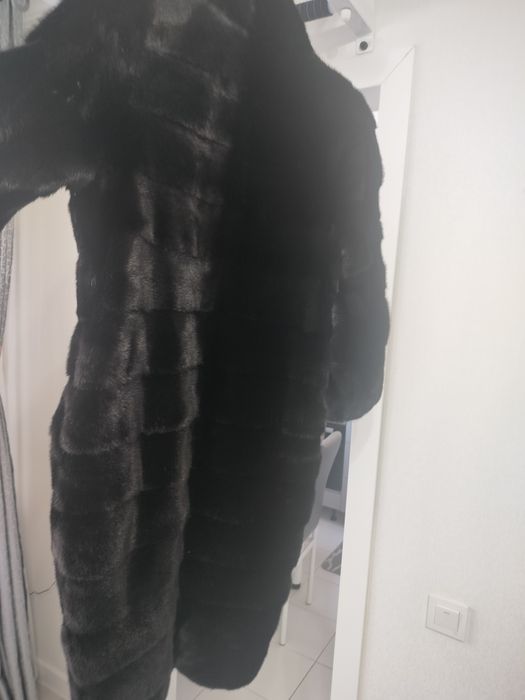 Продаю шубу норковую