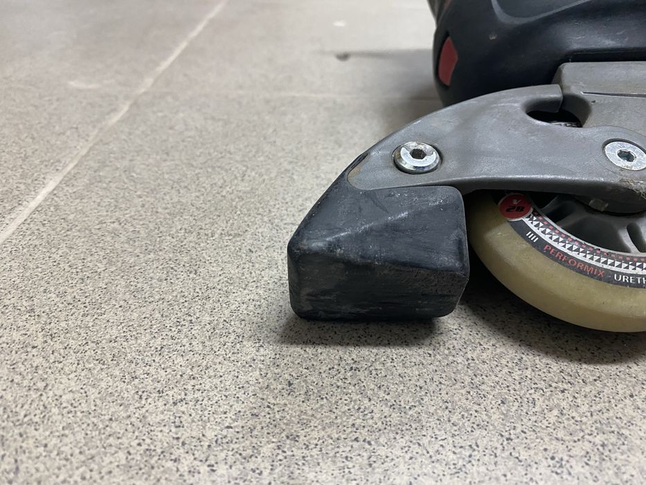 Vand role Fila adulti marimea 45-46