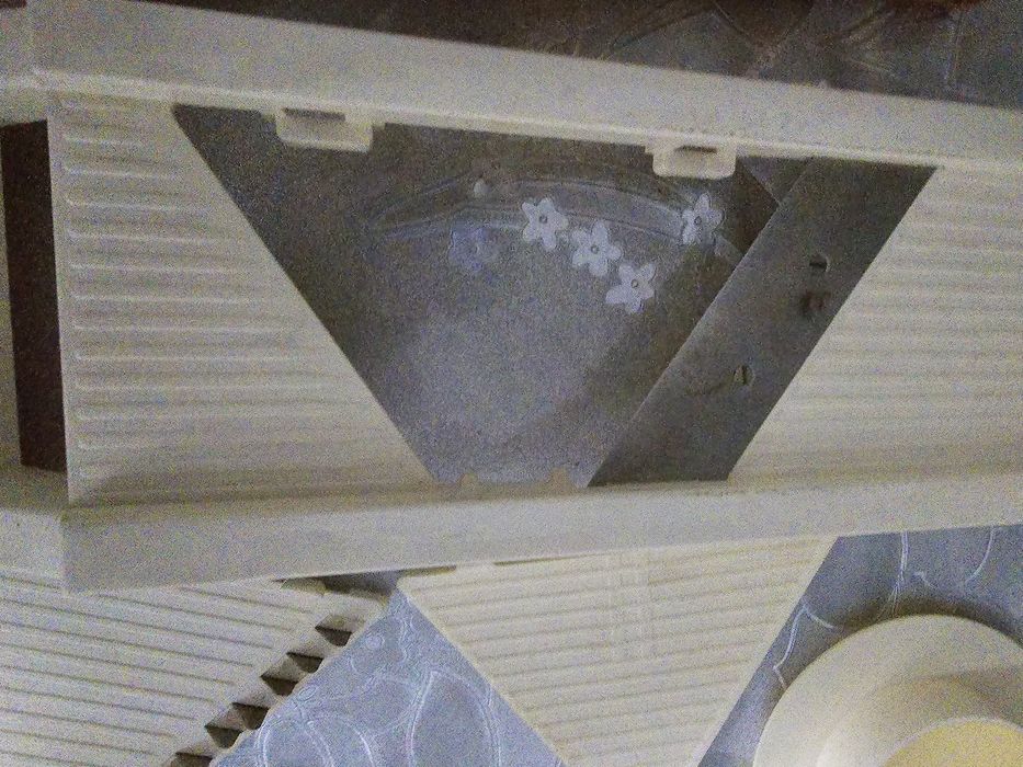 Продам пластиковую терку.