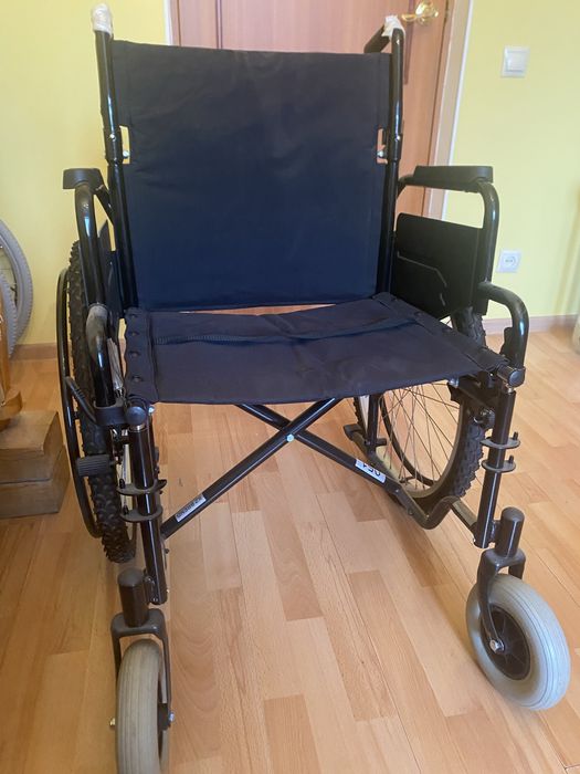 Инвалидная коляска