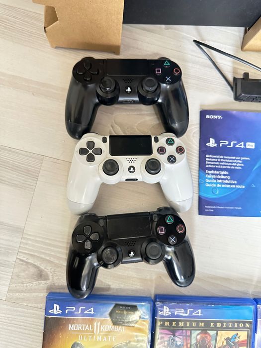 Продава се Playstation 4PRO 1TB във отлично състояние