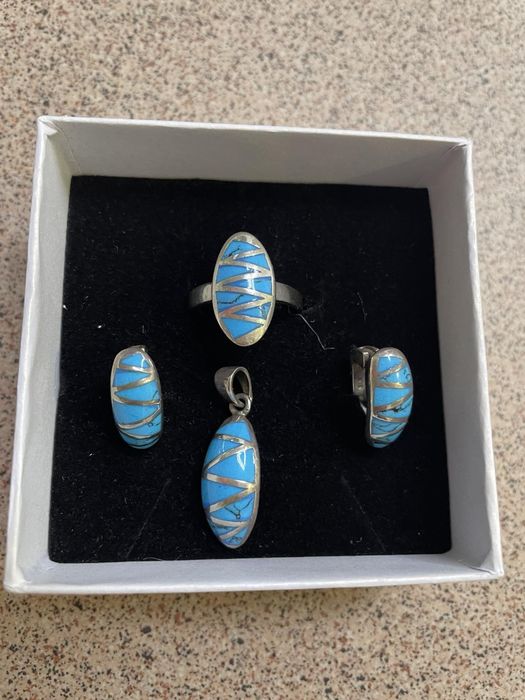 Сребърен комплект бижута