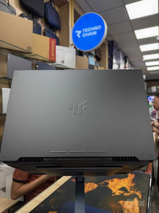 ASUS TUF Gaming F17/Igrovoy noutbuk/Intel Core7 / 1-Zone RGB Backlit