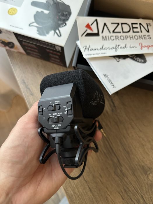 Microfon extern Azden SMX-30, ca nou, folosit la un singur proiect