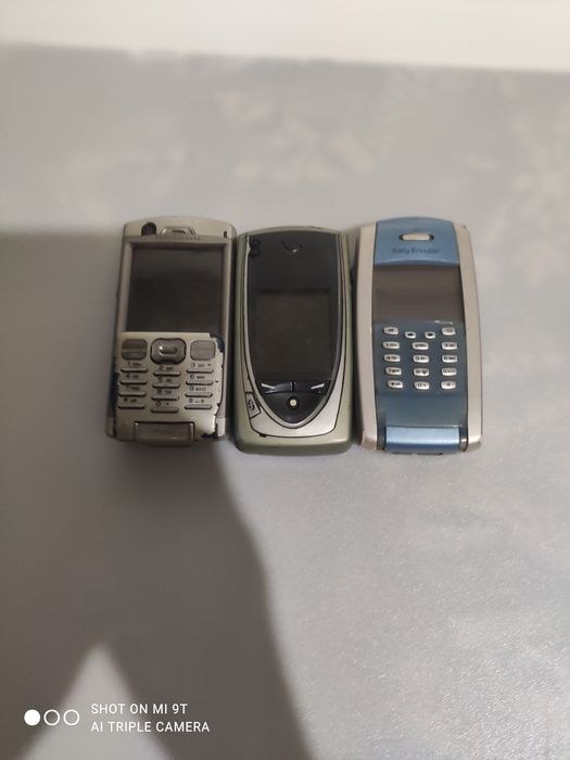 Продам телефон sony ericsson на запчасти