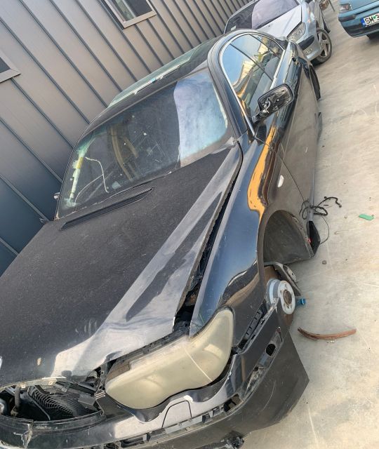 Aripa fata stanga BMW Seria 7 E65/E66