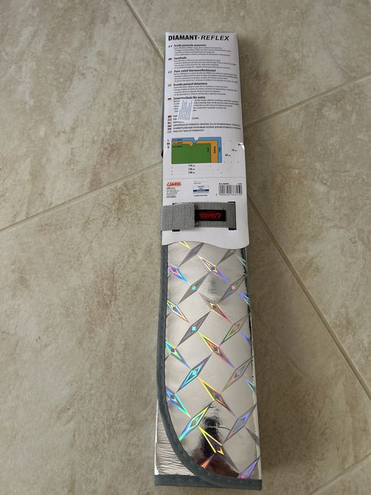 Parasolar auto din carton dimensiune 110x60 cm