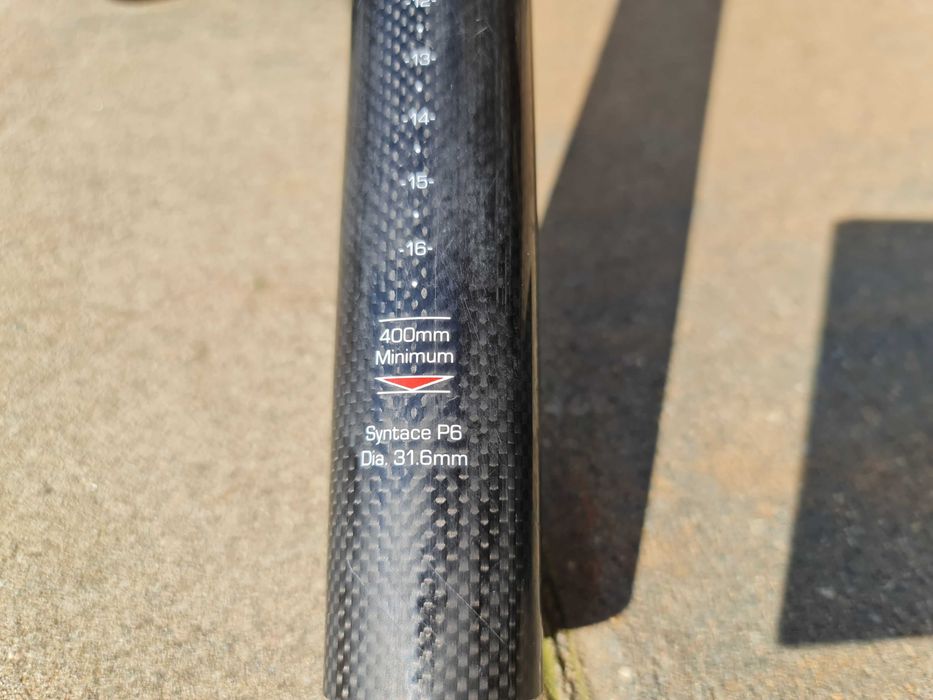 Tija sa carbon P6 + ghidon Racelite2 + pipă F119