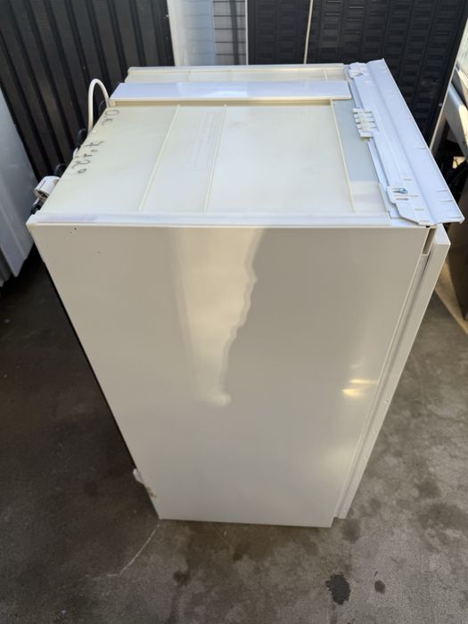 Хладилник за вграждане Миеле 102 см