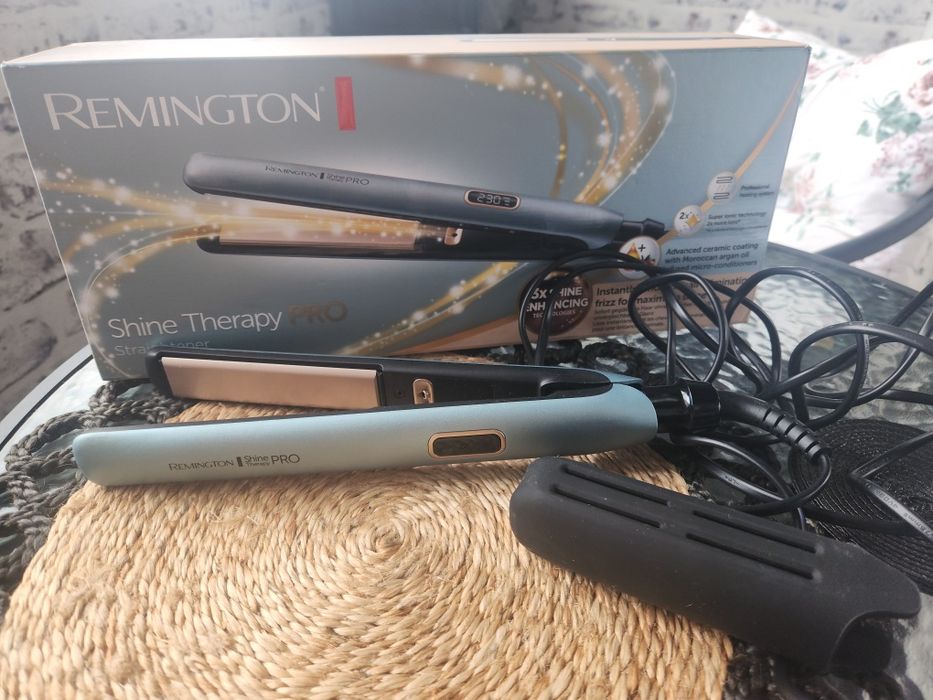 Преса за коса Remington Shine Therapy PRO