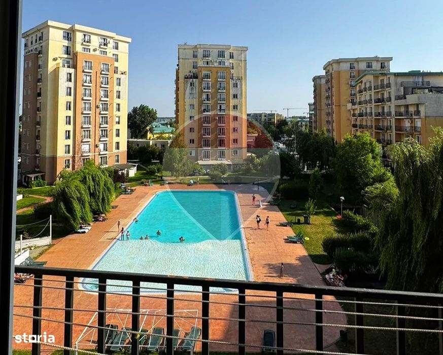 Inchiriere studio dublu Cosmopolis cu piscina si loc de parcare — fotografia 1