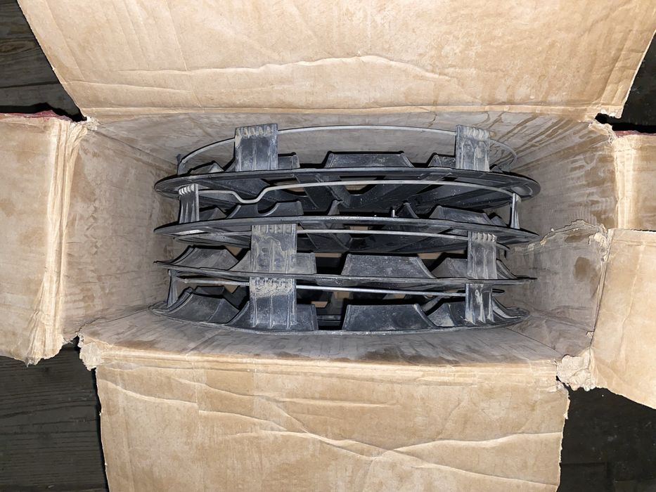 Продам колпак дешево