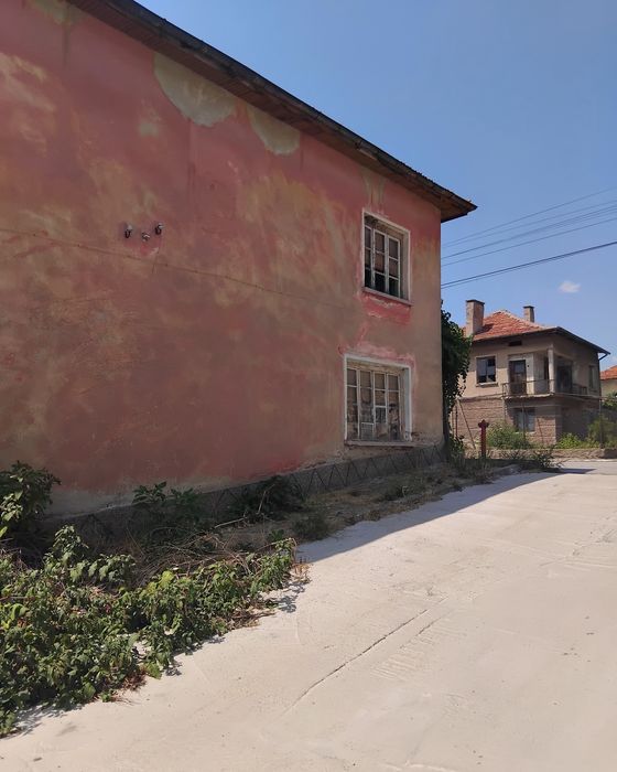 Продава къща в с.Слатино общ.Бобошево