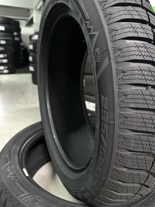 Нови Зимни Гуми LANDSPIDER SNOWTRAXX H/P 235/50R19 103V XL БОРД 2355019