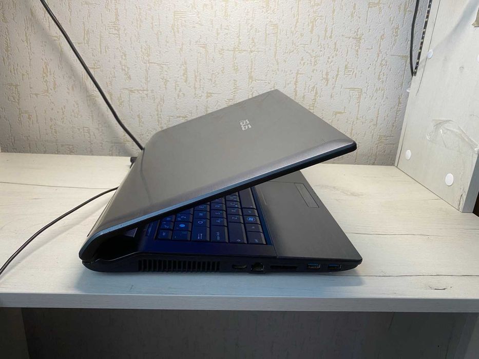 Asus k53tk с Саундбаром A4