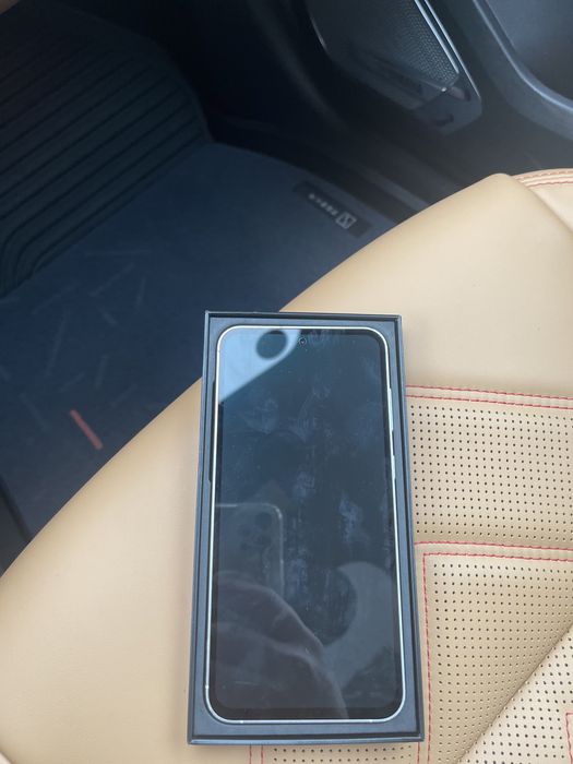 Самсунг s23 FE 2023 г