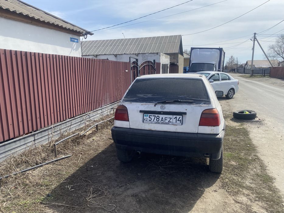 Продам срочно автомобиль