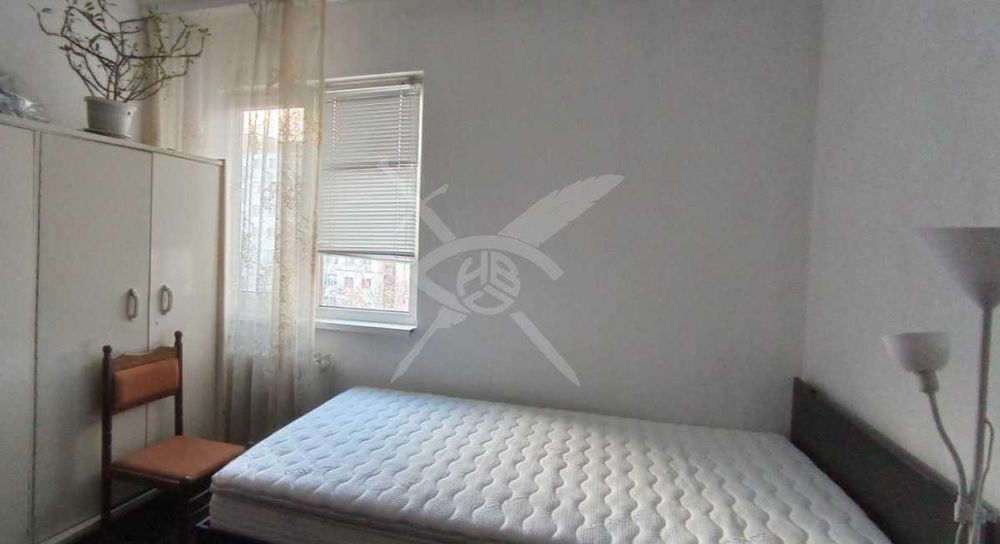 Продава се Тристаен апартамент в Пловдив, Тракия - 92 кв.м за 1196 €/кв.м - Снимка #2