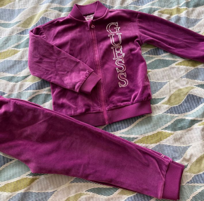 Спортен екип  guess