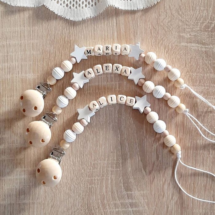 Lantisoare  de suzeta, personalizate pentru bebe