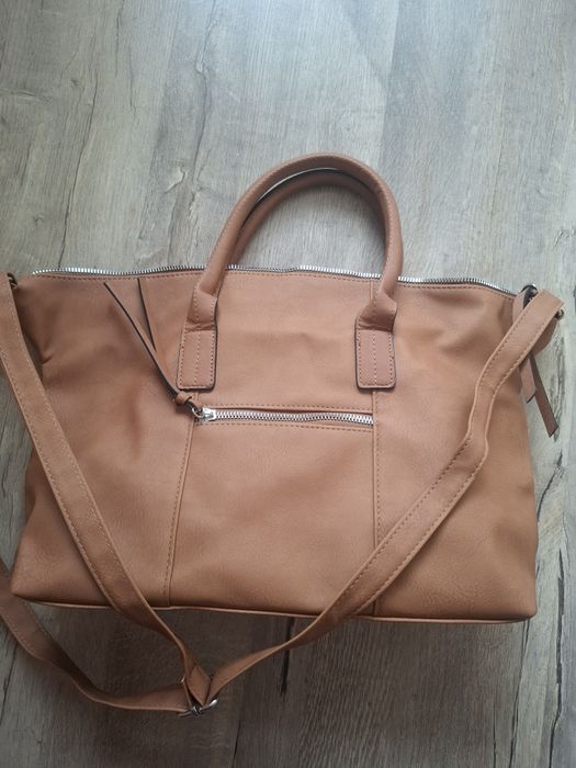 Нова дамска чанта