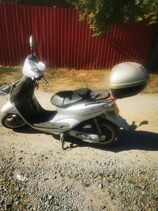 Scuter Yamaha Neos 4t