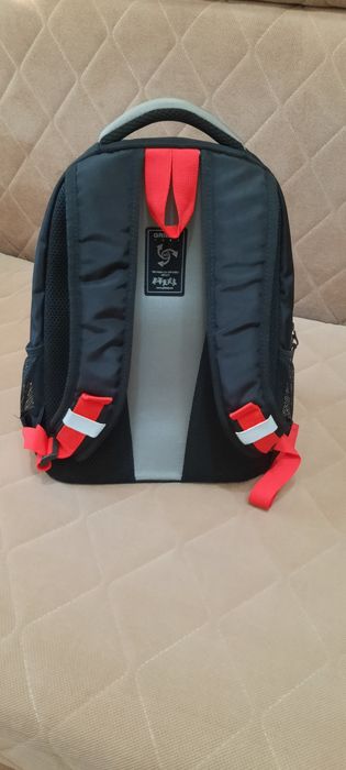 Школьный  рюкзак