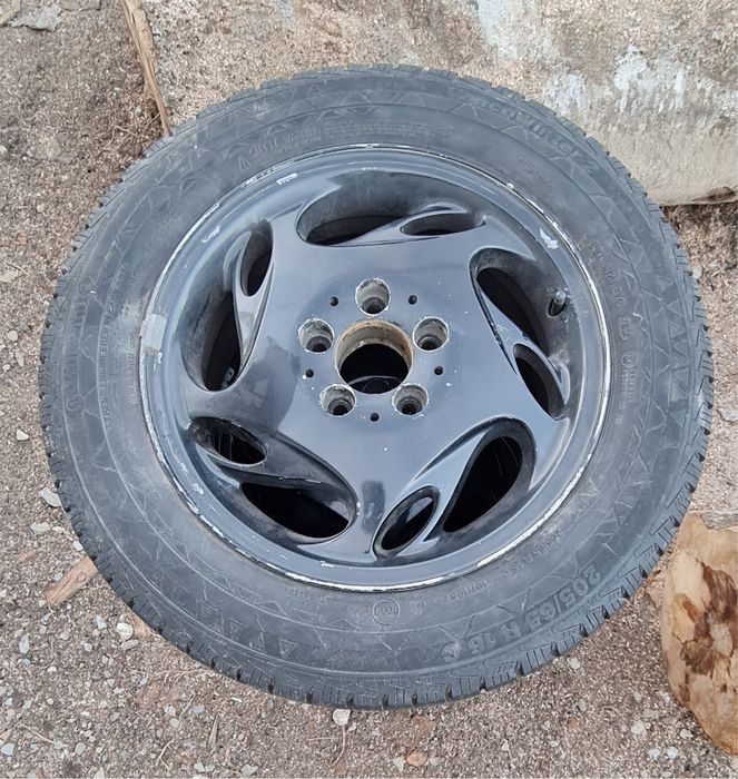 Jante aliaj cu anvelope de iarna 205/65 R16 C