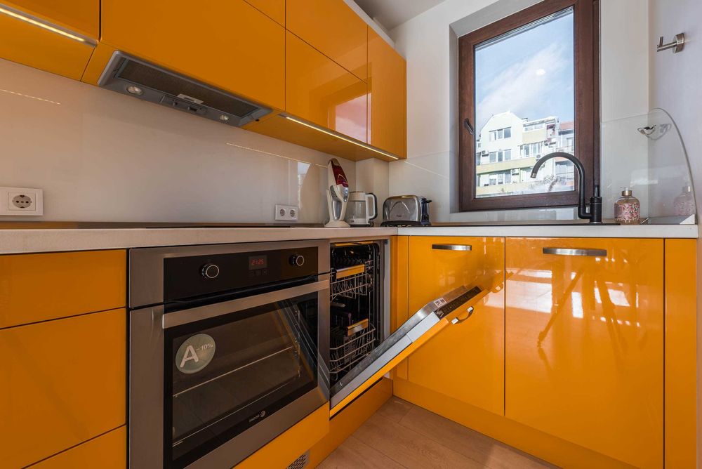 Продава се Тристаен апартамент в Варна, Левски - 107 кв.м за 2050 €/кв.м - Снимка #9