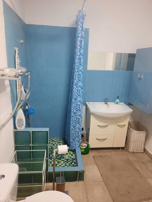 Inchiriez garsoniera cocheta