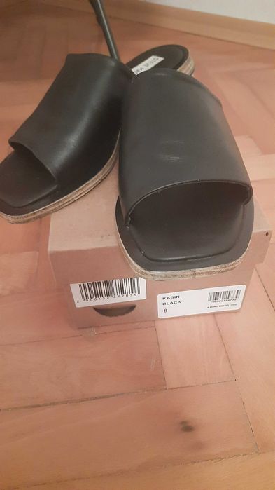 Дамски чехли STEVE MADDEN естествена кожа