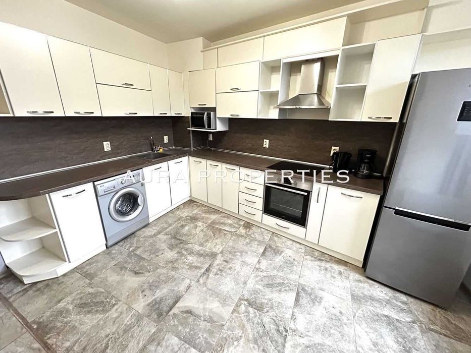 Дава се под наем Тристаен апартамент в Разград, Възраждане - 115 кв.м за 433.5 € - Снимка #4