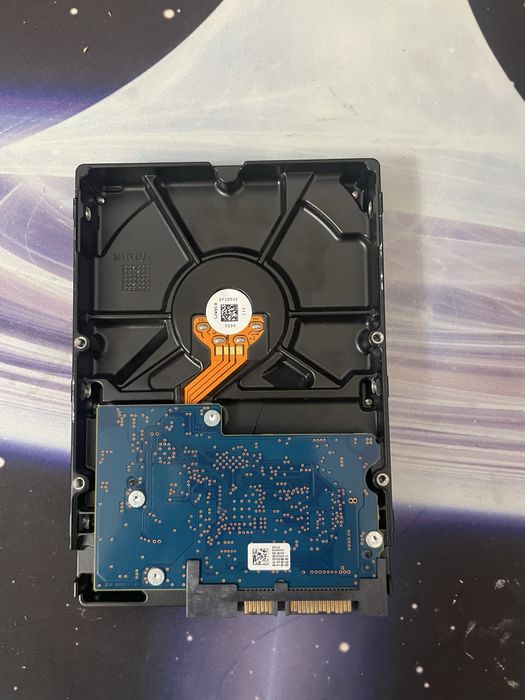 Vând hard disk (HDD) TOSHIBA de 500gb in stare foarte buna de functionare