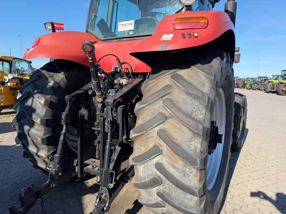 Case IH Magnum 335