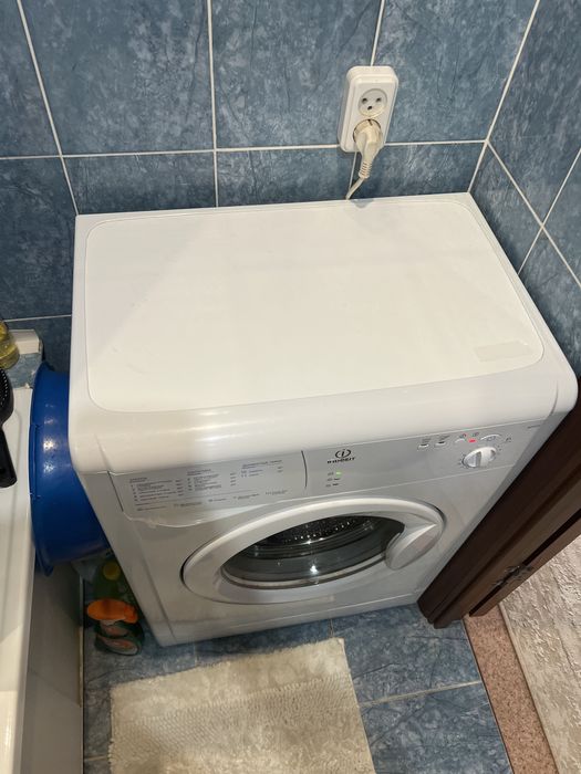 Стиральная машина автомат