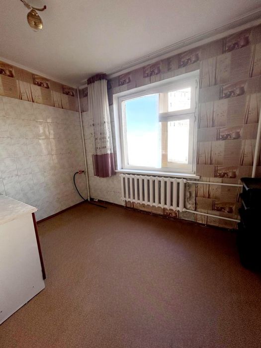 продам 1-ком. 37кв. гарышкер 2-этаж