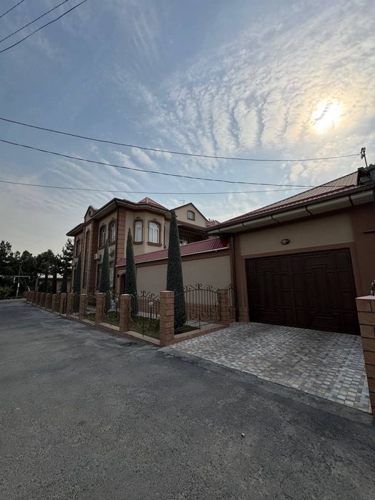 Евродом Домбрабад Угловой 5.4 соток 3 уровня 7 комнат 5 с/узлов 700м²