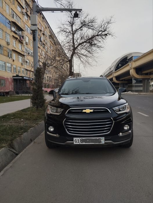 Captiva 4 qora 2.4 matorli