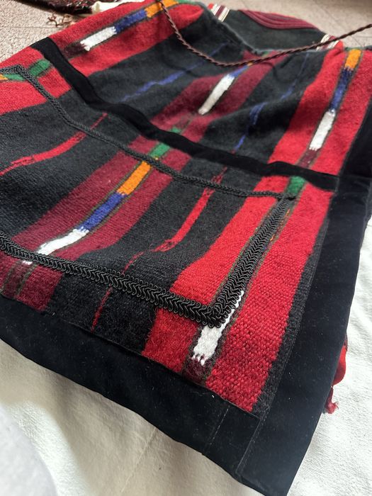 Автентична македонска носия със сърма от Кичево и Поречие