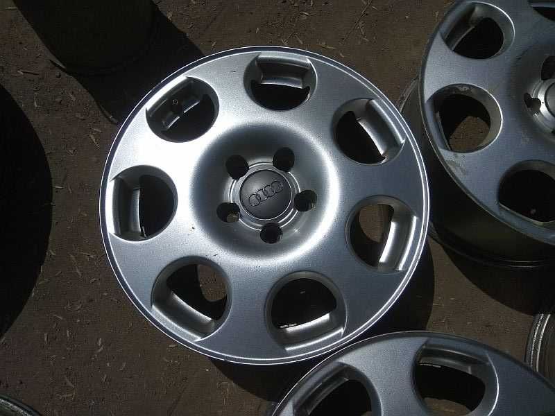 Продам легкосплавные диски на автомашину Audi