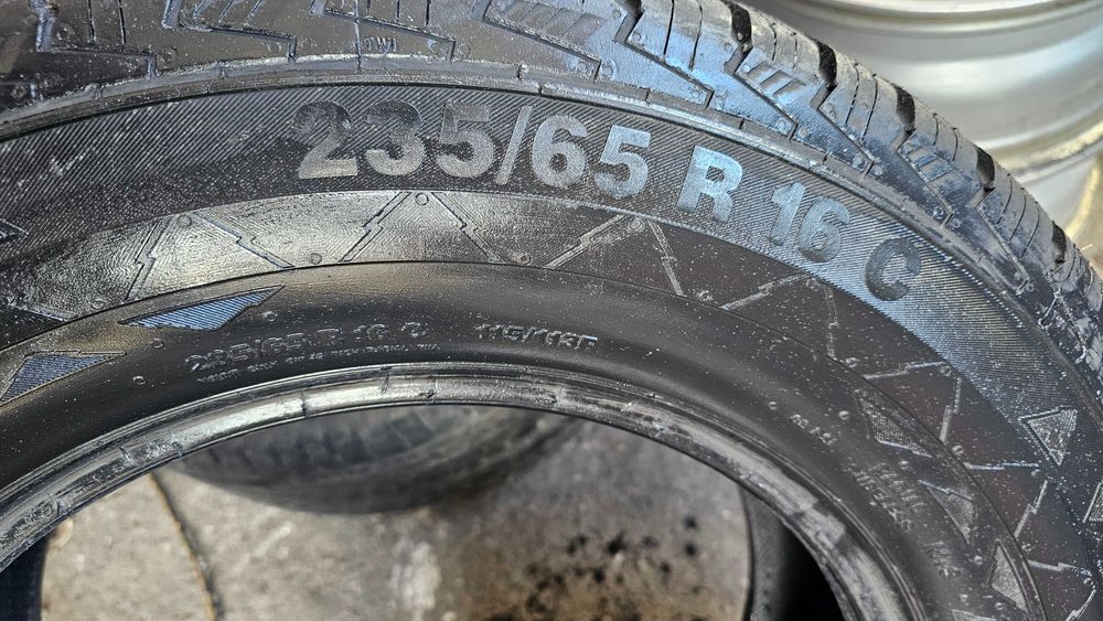 Anvelope 235/65/16c CONTINENTA iarna