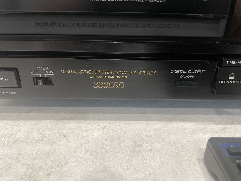 CD проигрыватель Sony cdp338esd