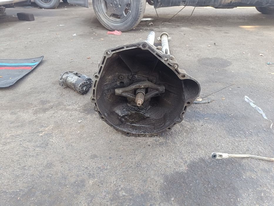 Мерседес бенз  124