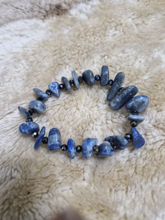 Браслеты и бусики