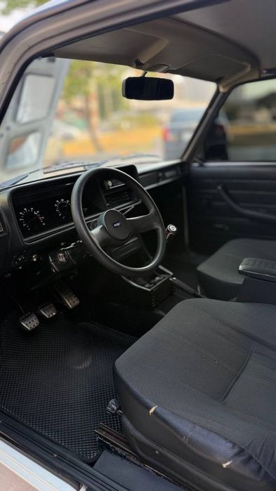 Vaz 2107 ideal holatda