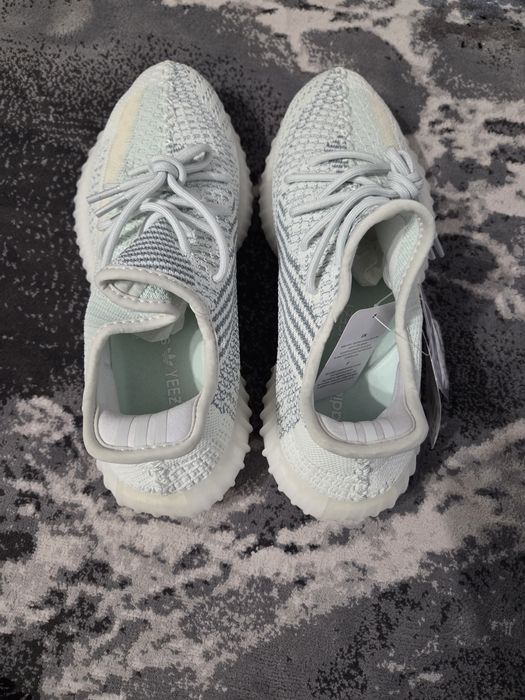 Adidas Yeezy 350 v2